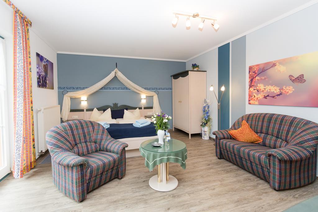 Hotel Garni Am Deich Zingst Camera foto
