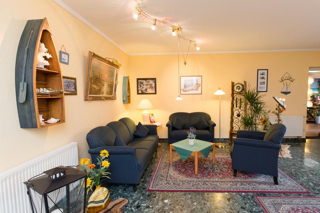 Hotel Garni Am Deich Zingst Esterno foto