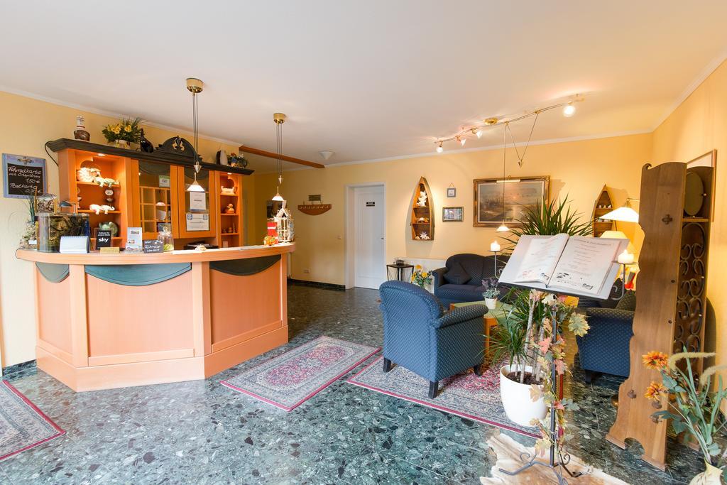 Hotel Garni Am Deich Zingst Esterno foto